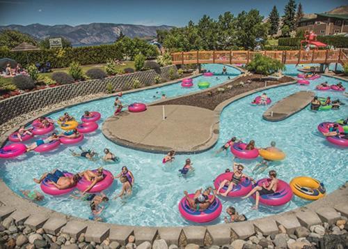 Next To Lake, Pool, 10 Acre Park, 1 Mile To Town, Best Prices 첼런 외부 사진